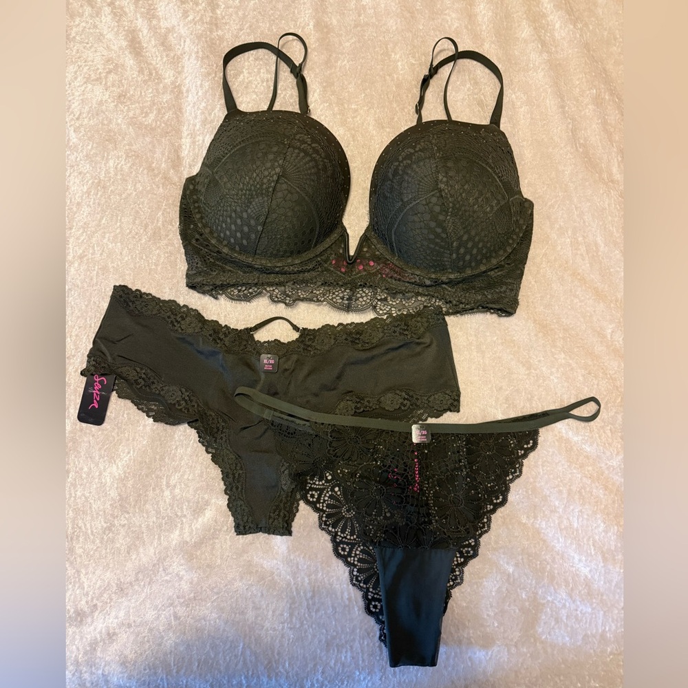 La SENZA Olive Green Lace Bra and Panty Set